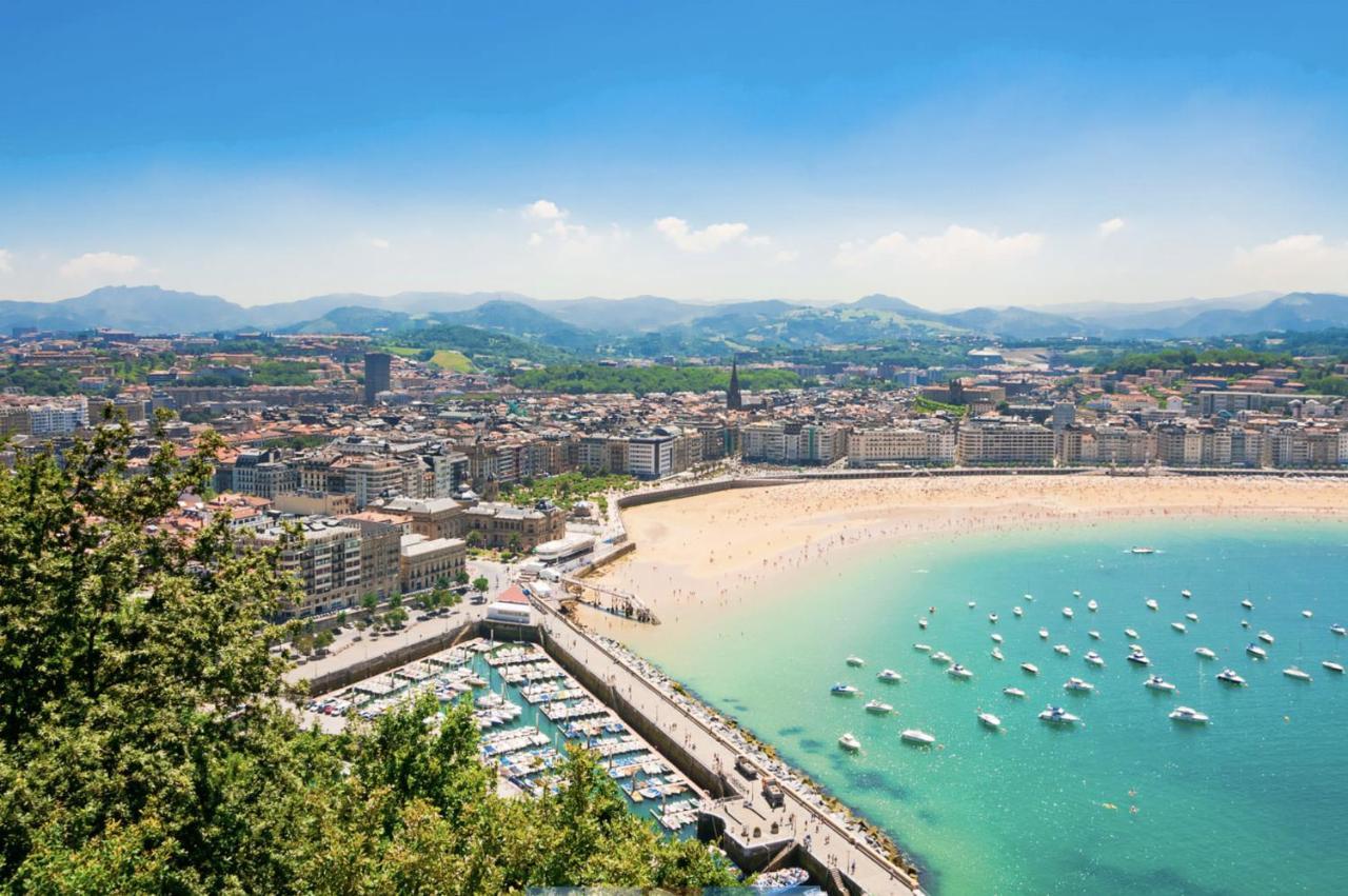 Paradise Luxurious Flat, Free Parking, 3 Double Rooms, Terrace, Jacuzzi, Fully Renovated San Sebastián Kültér fotó