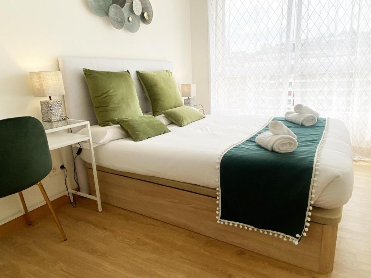 Paradise Luxurious Flat, Free Parking, 3 Double Rooms, Terrace, Jacuzzi, Fully Renovated San Sebastián Kültér fotó